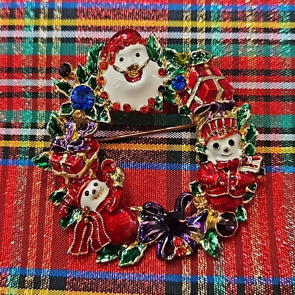 Snow Woman Nutcracker Partridge Wreath Christmas Brooch Pin‎